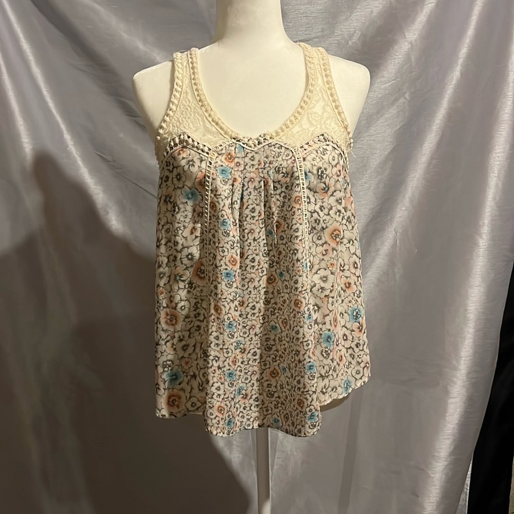 Lace back fit and flare tank